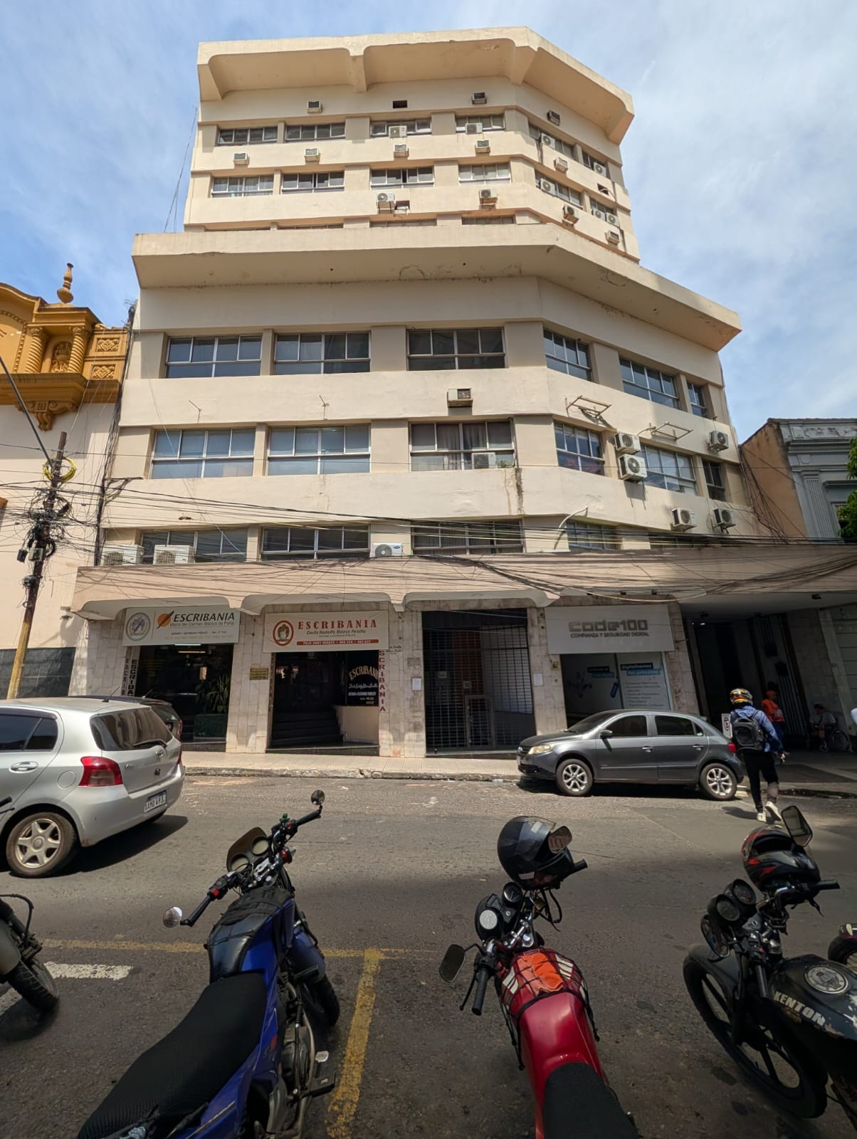 Oficinas en el centro de Asunción en el Edificio Arasa 2