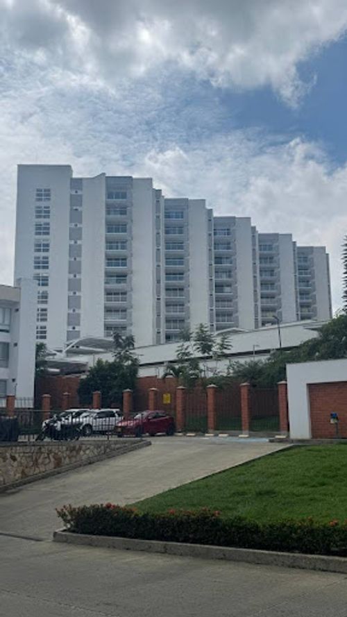 Apartamento de 3 alcobas en venta en Conjunto Residencial Umbria, Cali, 117 m² · foto 15 de 18