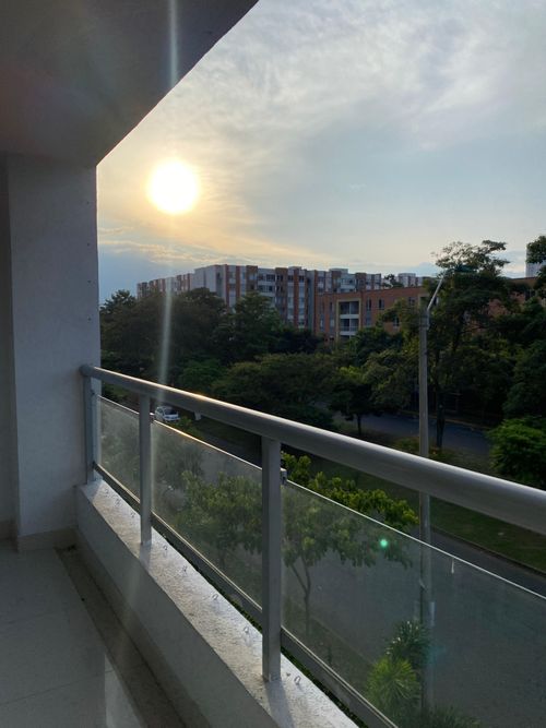 Apartamento de 3 alcobas en venta en Valle Del Lili, Cali, 89 m² · foto 2 de 24