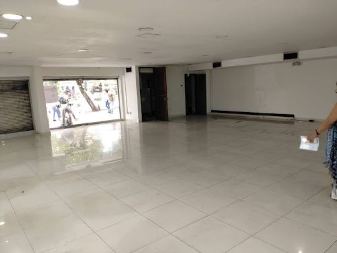Local en arriendo en Villa Nueva, Medellín, 280 m² · foto 3 de 11