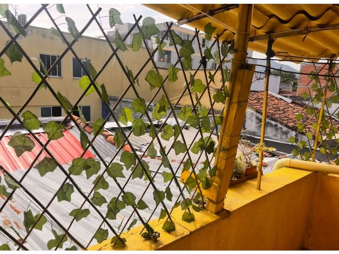 Casa de 6 alcobas en venta en Eucaristico, Cali, 293 m² · foto 3 de 18