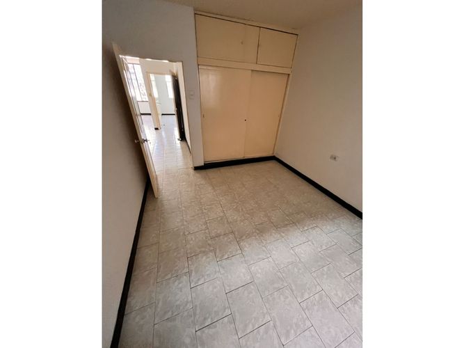 Casa de 6 alcobas en venta en Eucaristico, Cali, 293 m² · foto 12 de 18