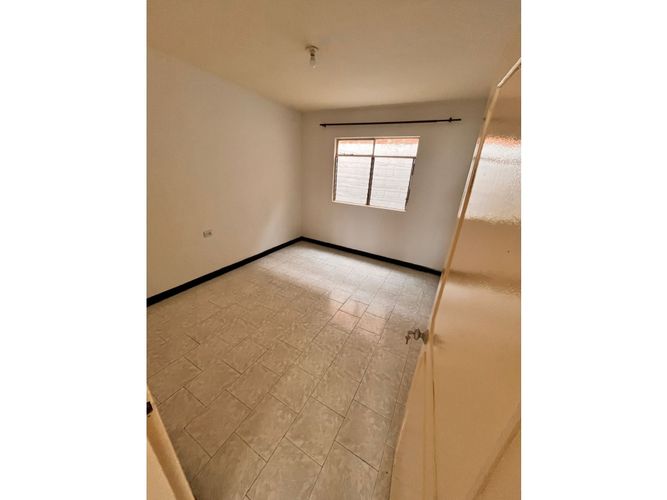 Casa de 6 alcobas en venta en Eucaristico, Cali, 293 m² · foto 17 de 18