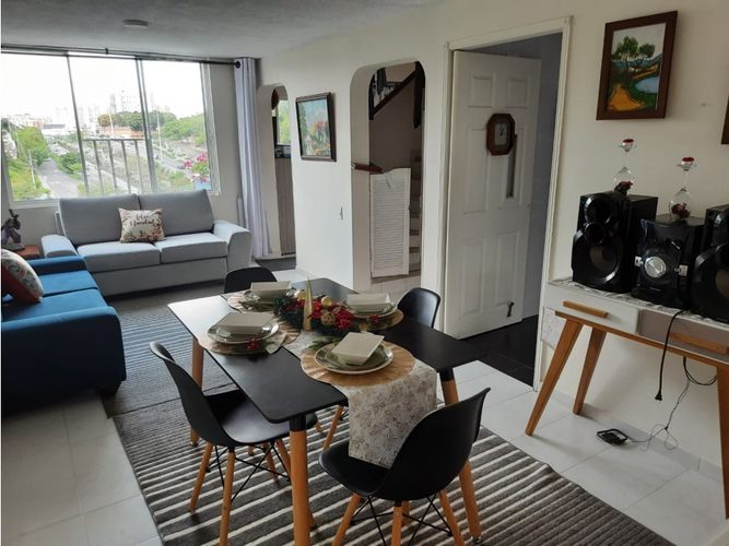 Apartamento de 3 alcobas en venta en Lagos Ii, Floridablanca, 93 m² · foto 2 de 24