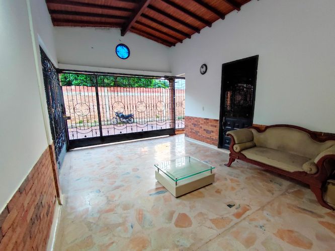 Casa de 6 alcobas en venta en Villa Antigua, Villa del Rosario, 1649 m² · foto 22 de 24