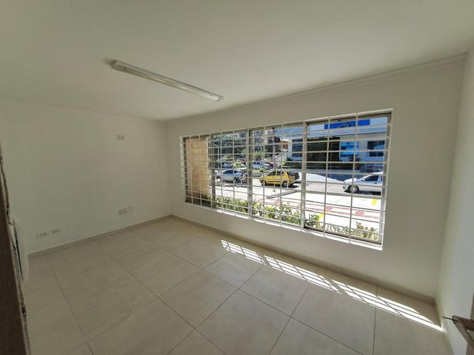 Casa de 10 alcobas en arriendo en Granadillo, Barranquilla, 650 m² · foto 9 de 23