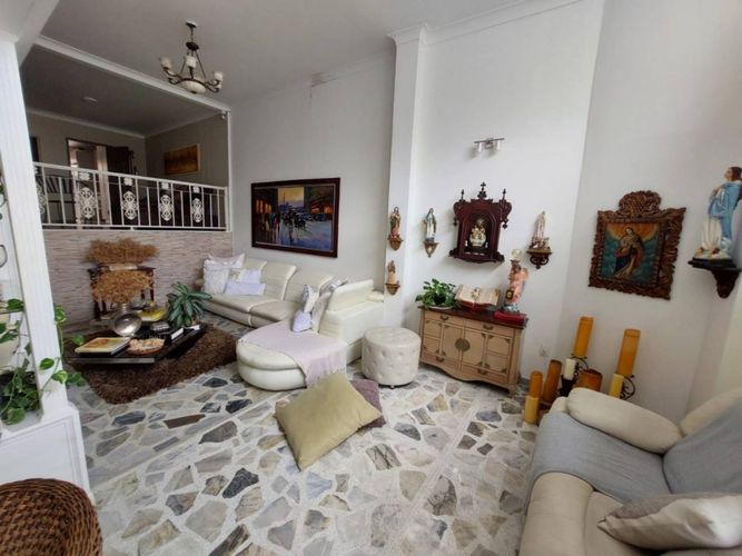 Casa de 5 alcobas en venta en Cabecera Del Llano, Bucaramanga, 340 m² · foto 7 de 21