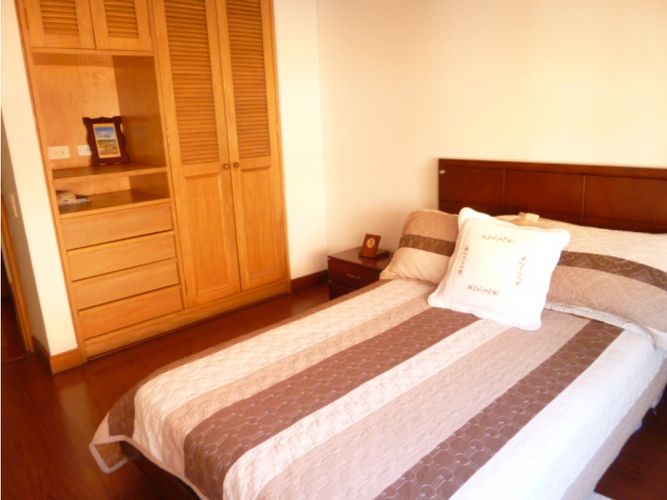 Apartamento de 4 alcobas en venta en Sotileza, Bogotá, 227 m² · foto 6 de 20