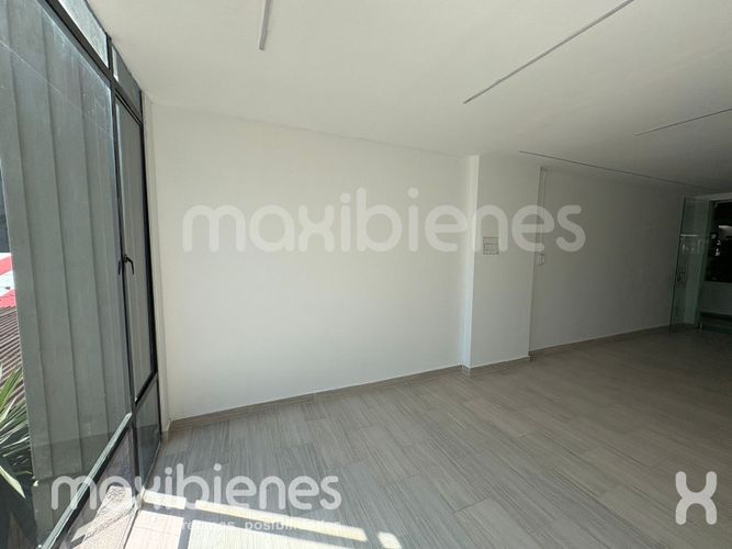 Local en arriendo en Los Balsos, Medellín, 35 m² · foto 2 de 7