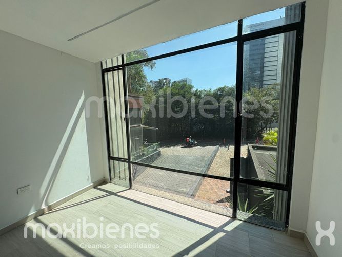 Local en arriendo en Los Balsos, Medellín, 35 m² · foto 5 de 7