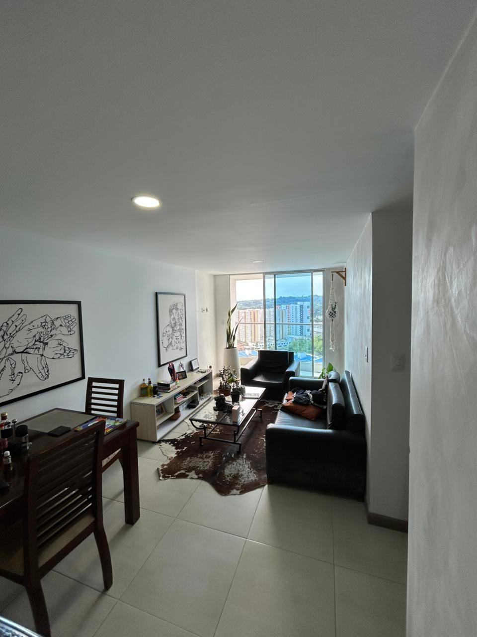 Apartamento en venta en Avenida 19 Norte, Armenia · foto 2 de 19