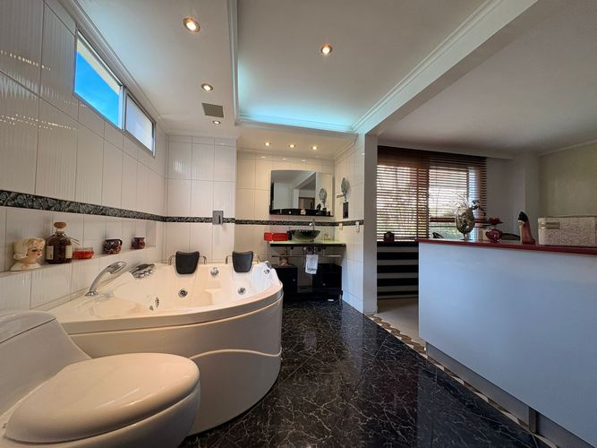 Apartamento de 4 alcobas en venta en Patio Bonito, Medellín, 225 m² · foto 19 de 20