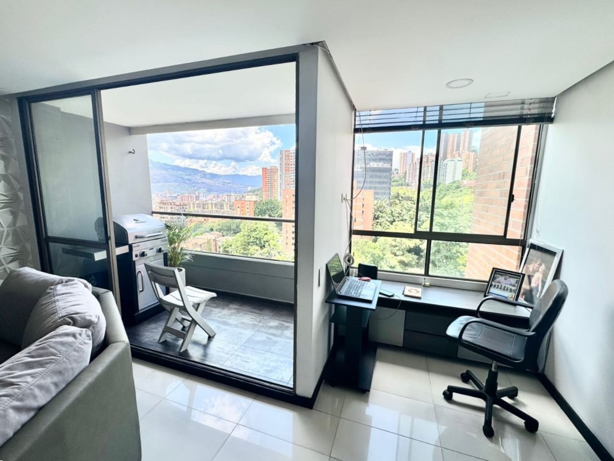 Apartamento en venta en El Poblado, Medellín · foto 4 de 12