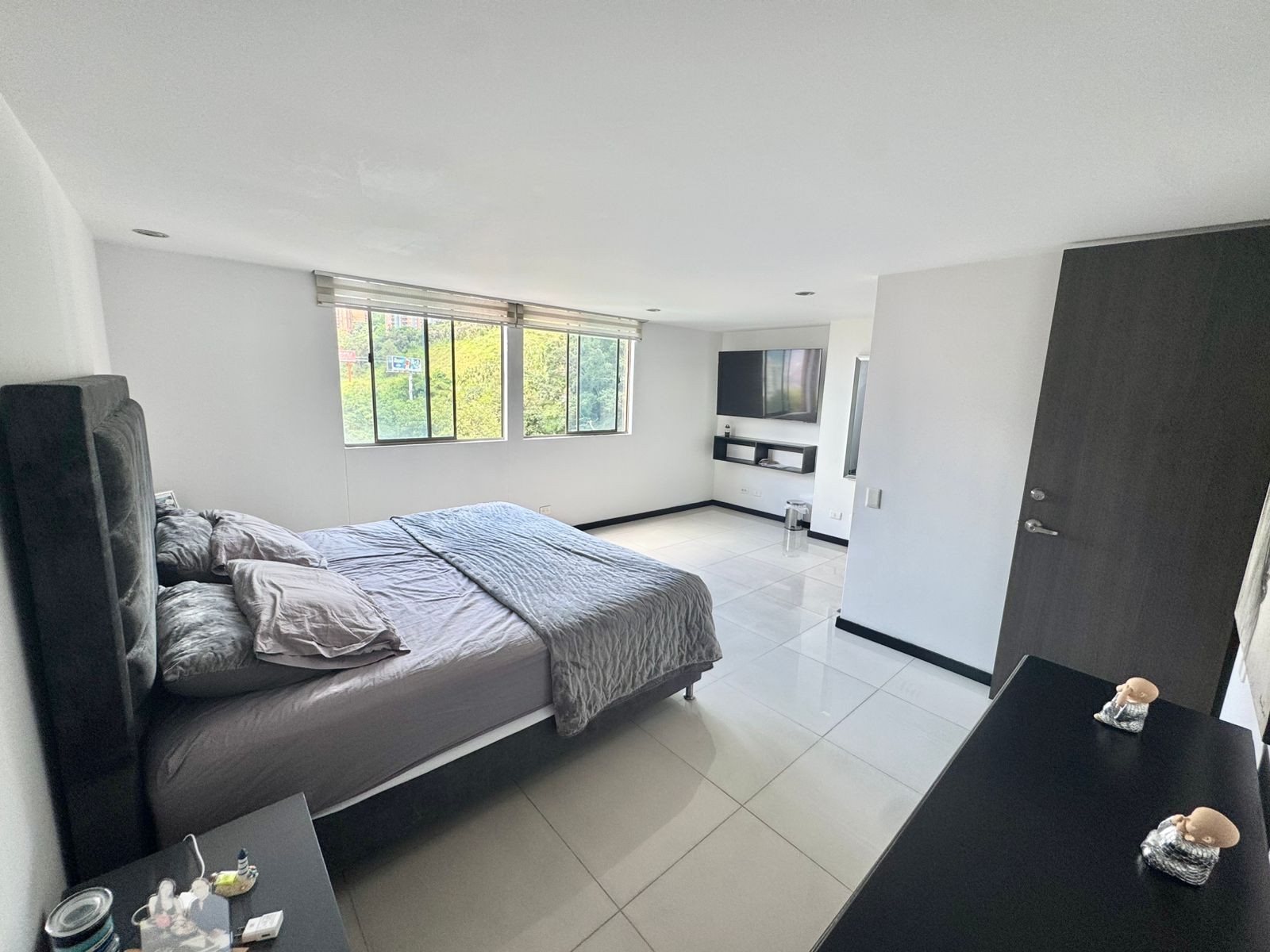 Apartamento en venta en El Poblado, Medellín · foto 7 de 12