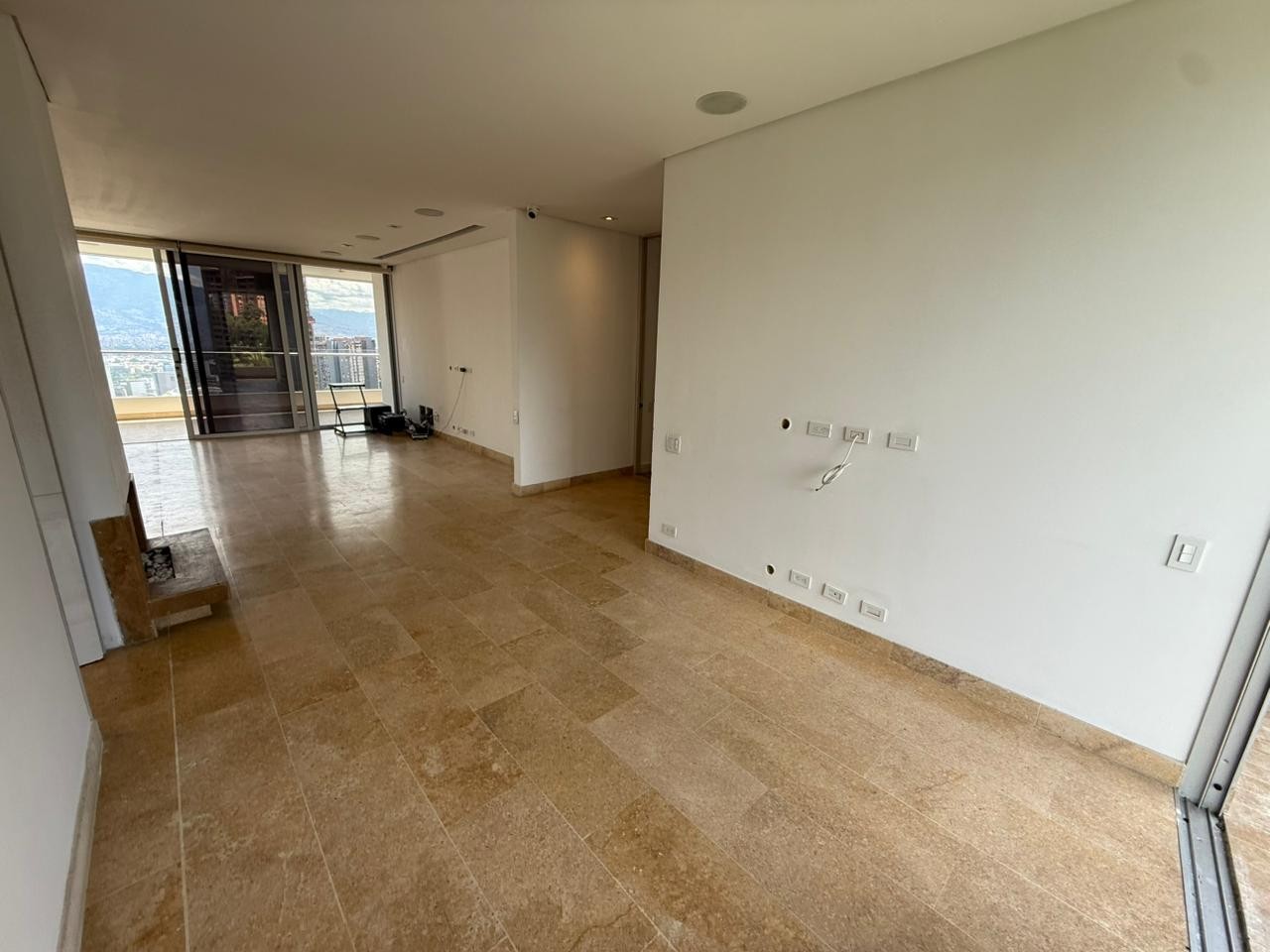 Apartamento en arriendo en El Campestre, Medellín · foto 13 de 24