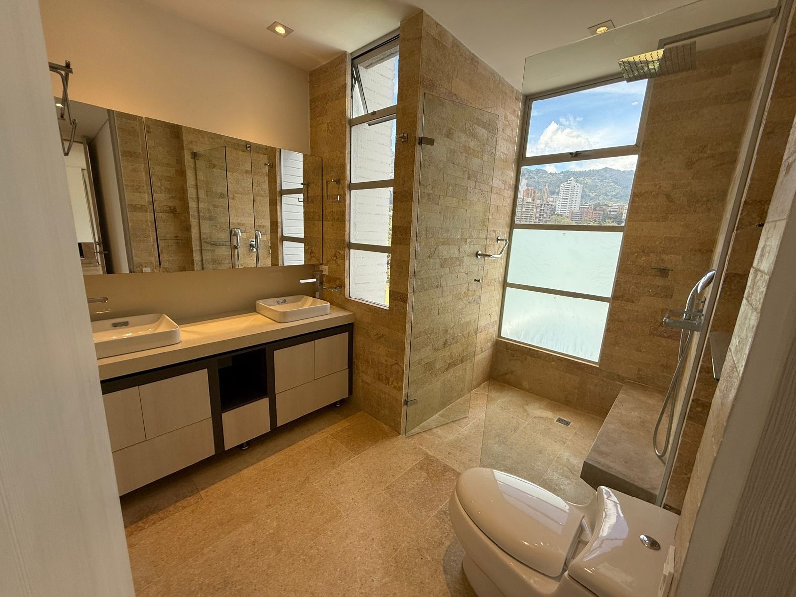 Apartamento en arriendo en El Campestre, Medellín · foto 20 de 24