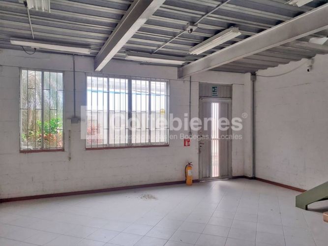 Bodega en arriendo en Sierra Morena, La Estrella, 411 m² · foto 4 de 15