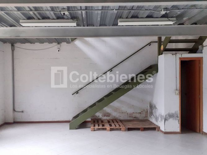 Bodega en arriendo en Sierra Morena, La Estrella, 411 m² · foto 5 de 15