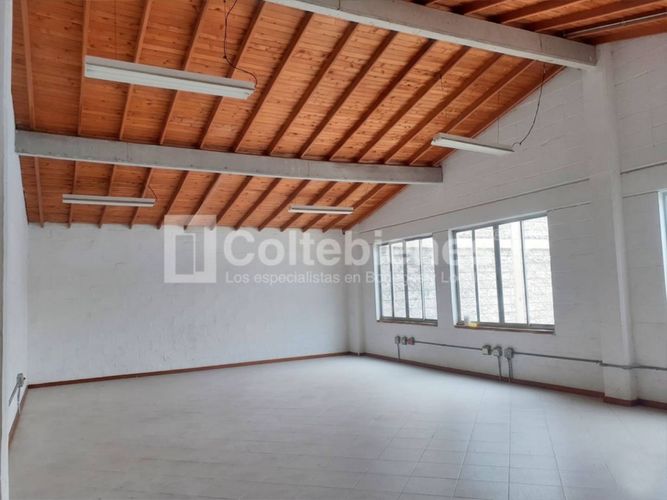 Bodega en arriendo en Sierra Morena, La Estrella, 411 m² · foto 9 de 15