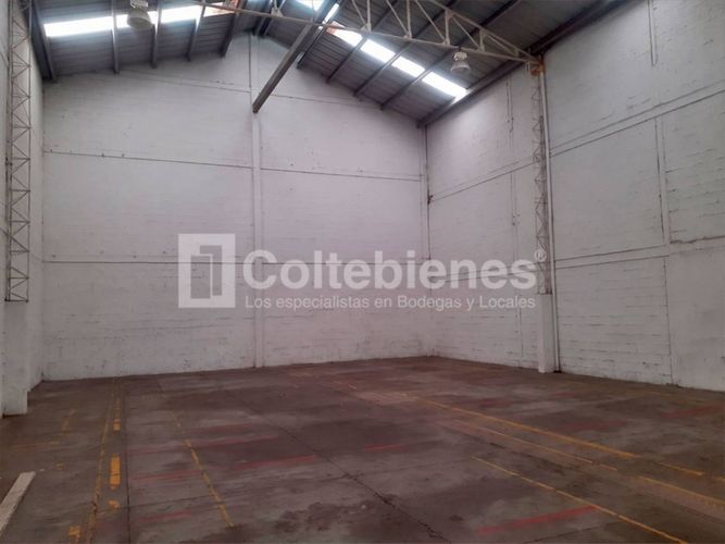 Bodega en arriendo en Sierra Morena, La Estrella, 411 m² · foto 11 de 15