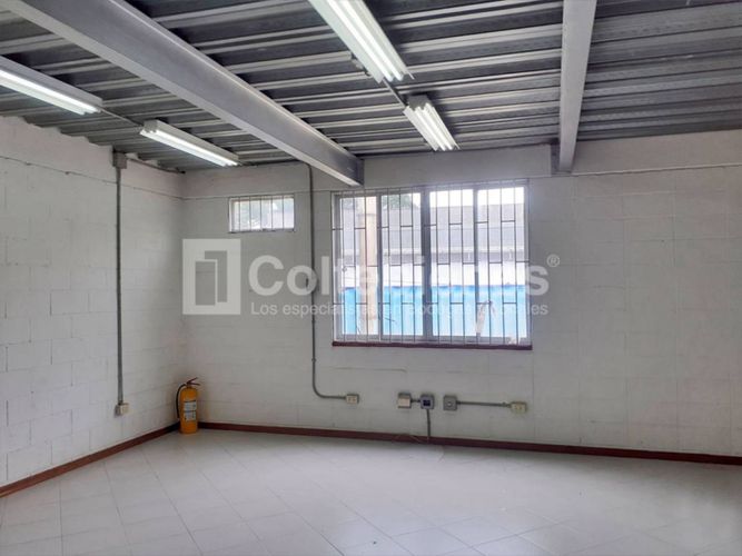 Bodega en arriendo en Sierra Morena, La Estrella, 411 m² · foto 12 de 15