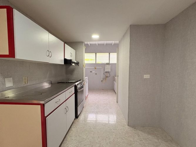 Apartamento de 3 alcobas en venta en El Poblado, Medellín, 147 m² · foto 4 de 15