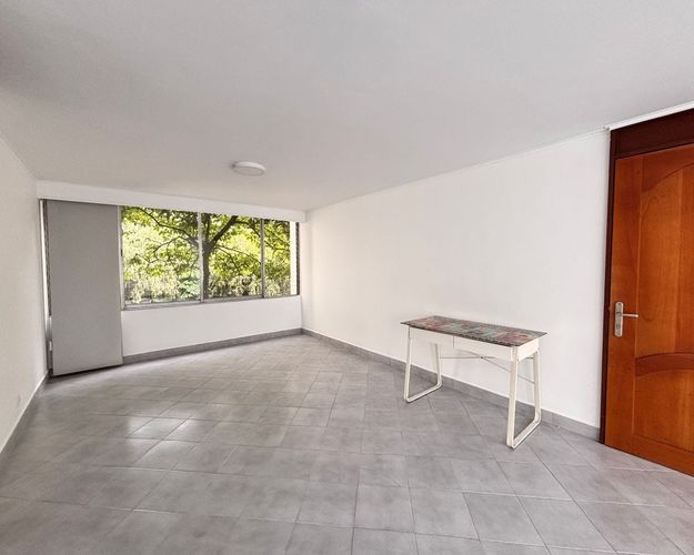 Apartamento de 3 alcobas en venta en El Poblado, Medellín, 147 m² · foto 2 de 9