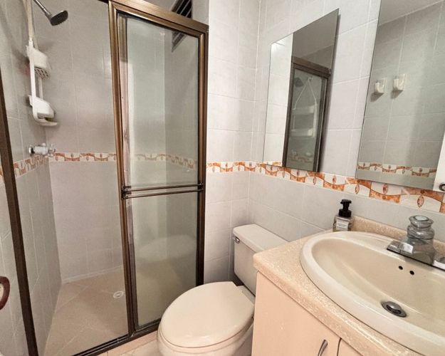 Apartamento de 3 alcobas en venta en El Poblado, Medellín, 147 m² · foto 9 de 9