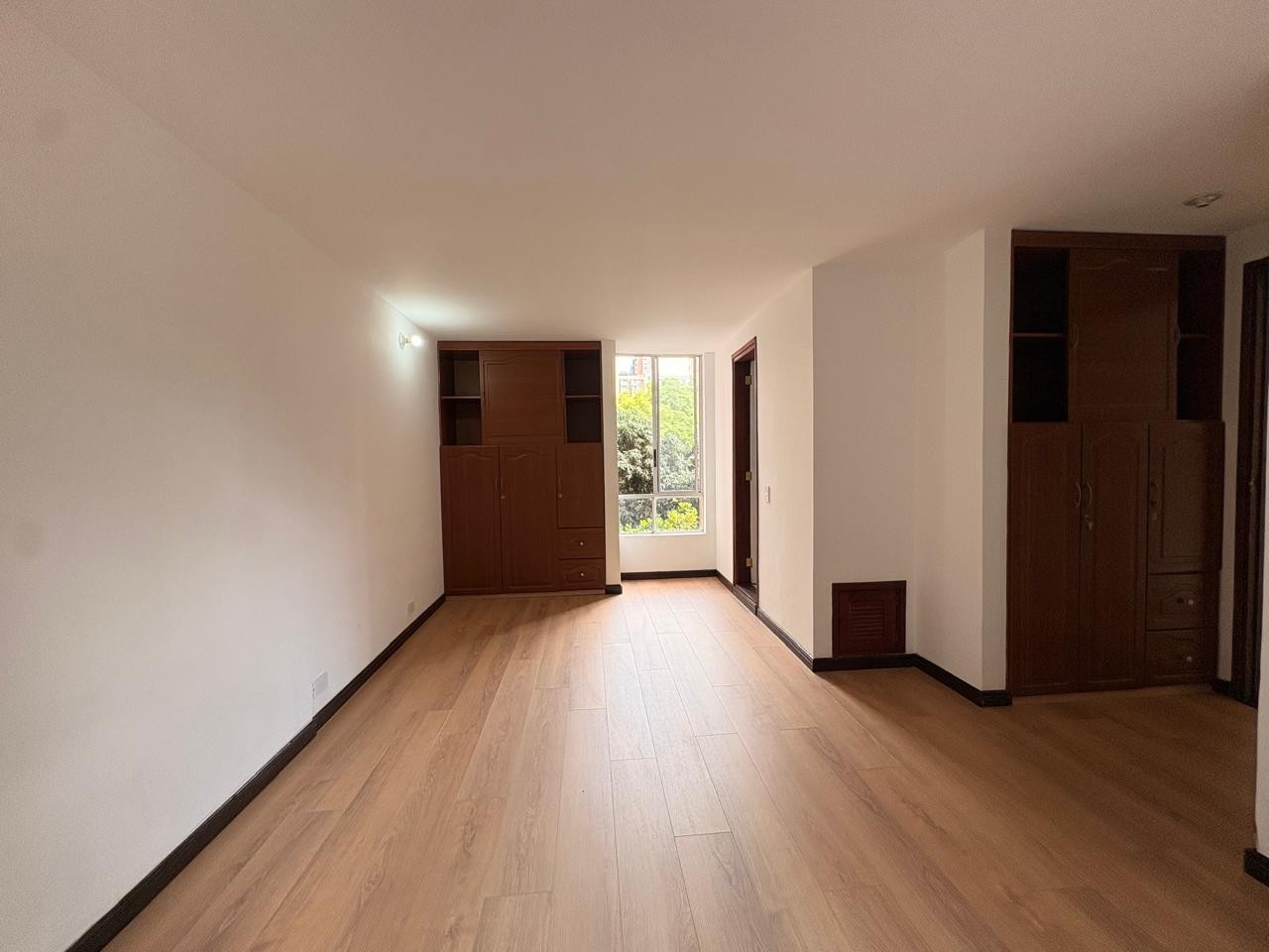 Apartamento en venta en El Poblado, Medellín · foto 8 de 13