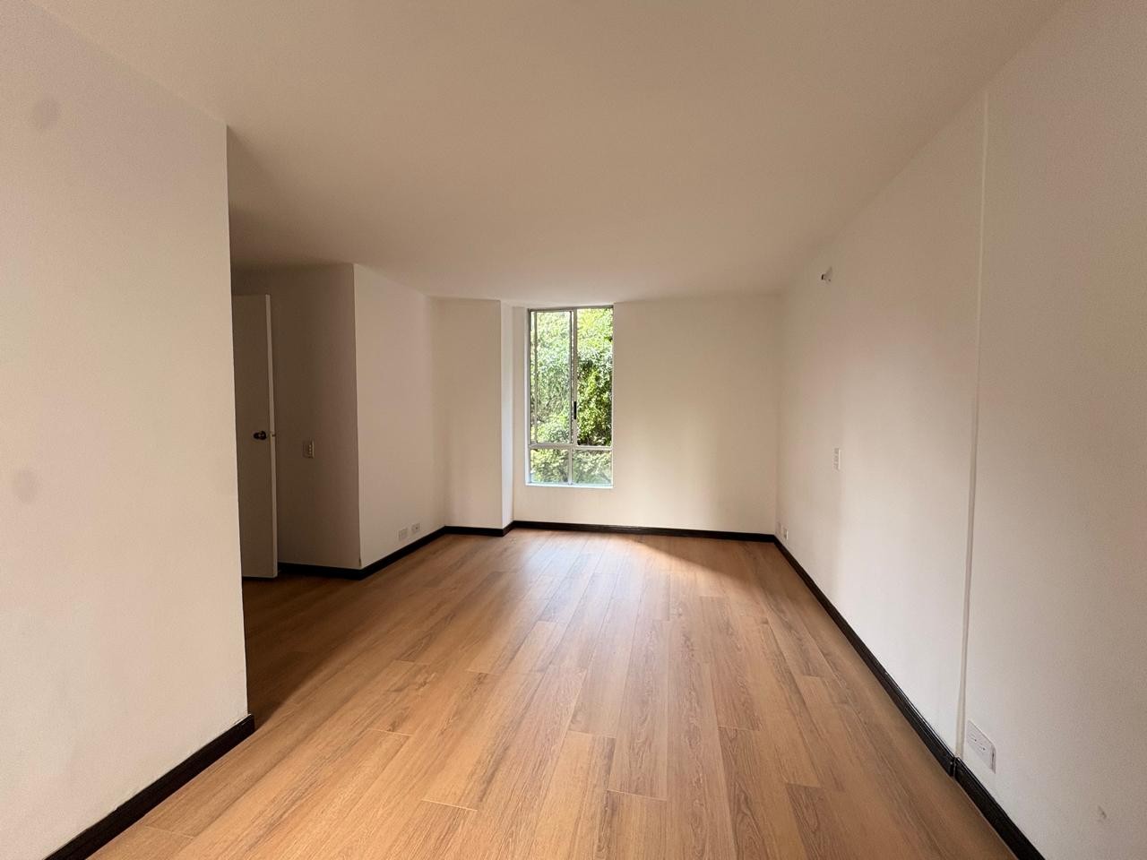 Apartamento en venta en El Poblado, Medellín · foto 5 de 13