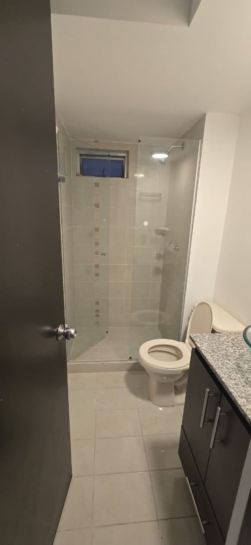 Apartamento de 3 alcobas en venta en Loma De Los Bernal, Medellín, 84 m² · foto 13 de 13