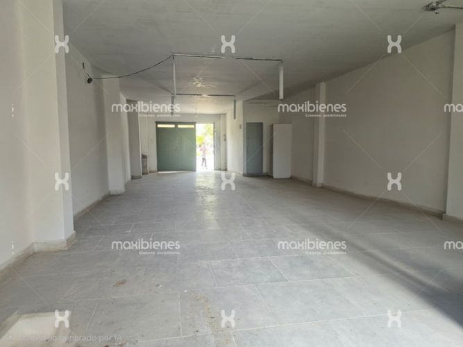 Local en arriendo en La Ceja, 240 m² · foto 2 de 9