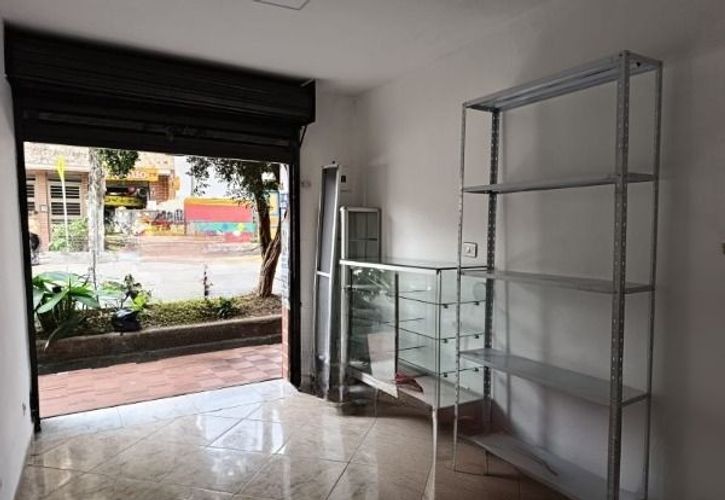 Local en arriendo en Camino Verde, Envigado, 13 m² · foto 3 de 8