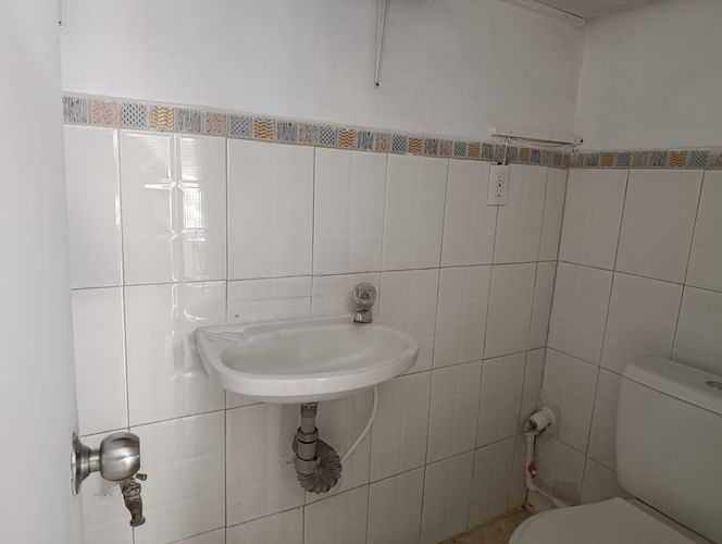 Local en arriendo en Camino Verde, Envigado, 13 m² · foto 7 de 8