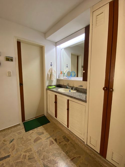 Apartamento de 3 alcobas en venta en Cabecera Del Llano, Bucaramanga, 110 m² · foto 10 de 14