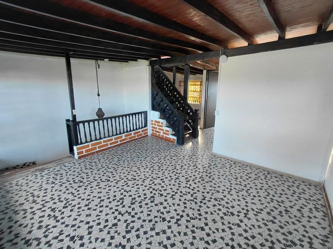 Finca en arriendo en Santa Elena, Medellín, 180 m² · foto 5 de 19