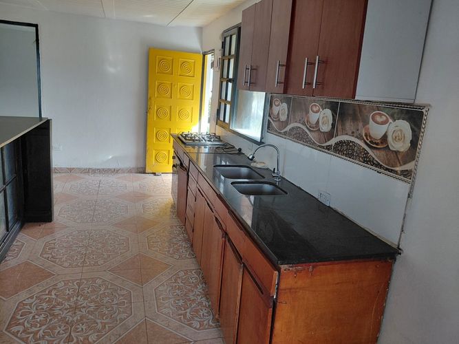 Finca en arriendo en Santa Elena, Medellín, 180 m² · foto 8 de 19