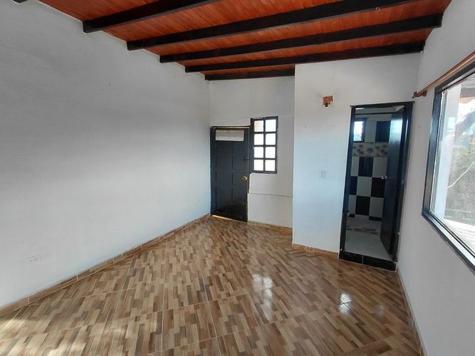 Finca en arriendo en Santa Elena, Medellín, 180 m² · foto 14 de 19