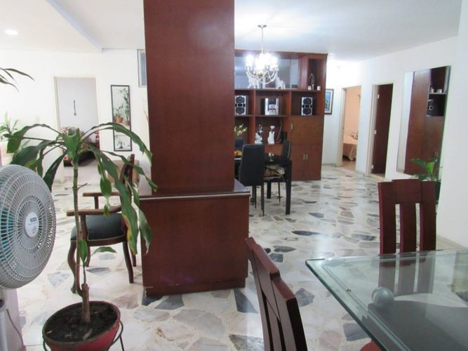 Apartamento de 3 alcobas en venta en Versalles, Cali, 156 m² · foto 5 de 24