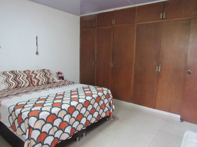 Apartamento de 3 alcobas en venta en Versalles, Cali, 156 m² · foto 15 de 24
