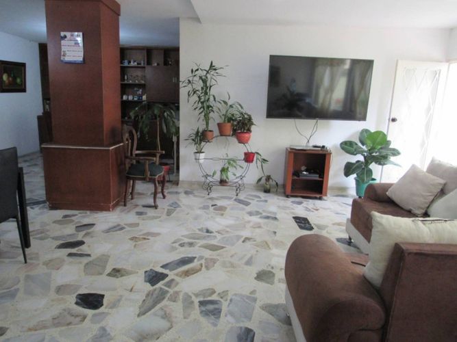 Apartamento de 3 alcobas en venta en Versalles, Cali, 156 m² · foto 17 de 24