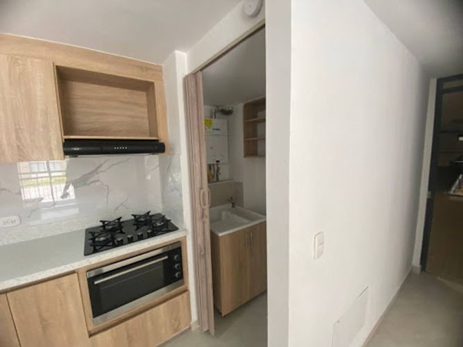 Apartamento de 3 alcobas en arriendo en Cimarronas, Rionegro, 50 m² · foto 2 de 14