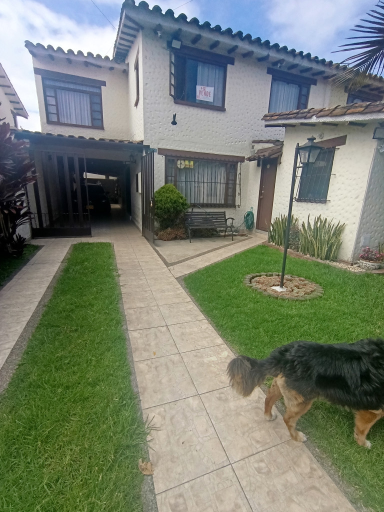 Casa en venta en Modelia Occidental, Bogotá · foto 2 de 22