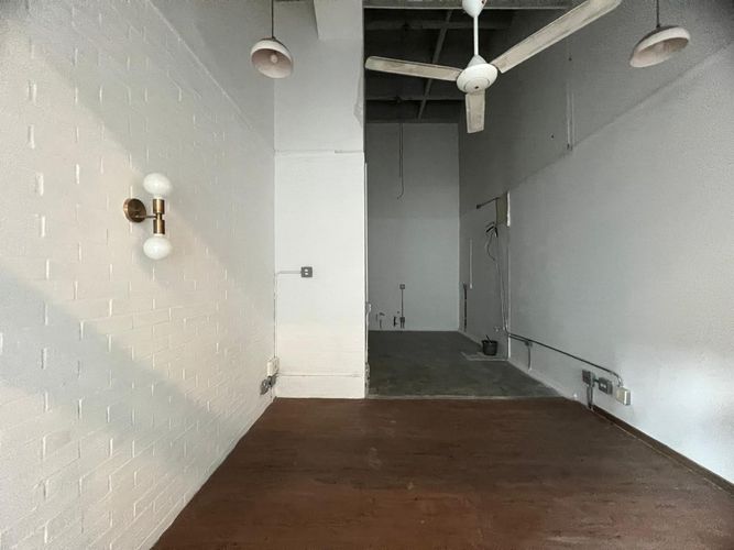 Local en arriendo en El Poblado, Medellín, 35 m² · foto 4 de 5