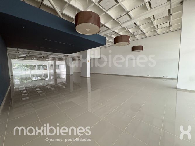 Local en arriendo en La Aguacatala, Medellín, 526 m² · foto 5 de 14