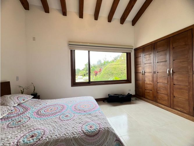 Casa de 3 alcobas en venta en Guamito, Rionegro, 310 m² · foto 6 de 15