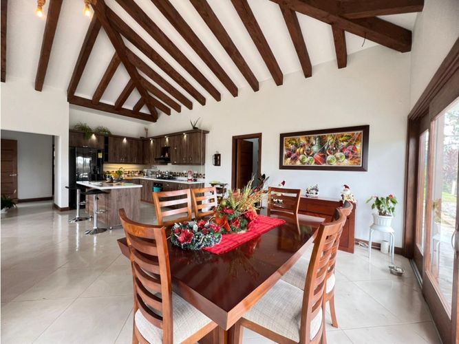 Casa de 3 alcobas en venta en Guamito, Rionegro, 310 m² · foto 7 de 15