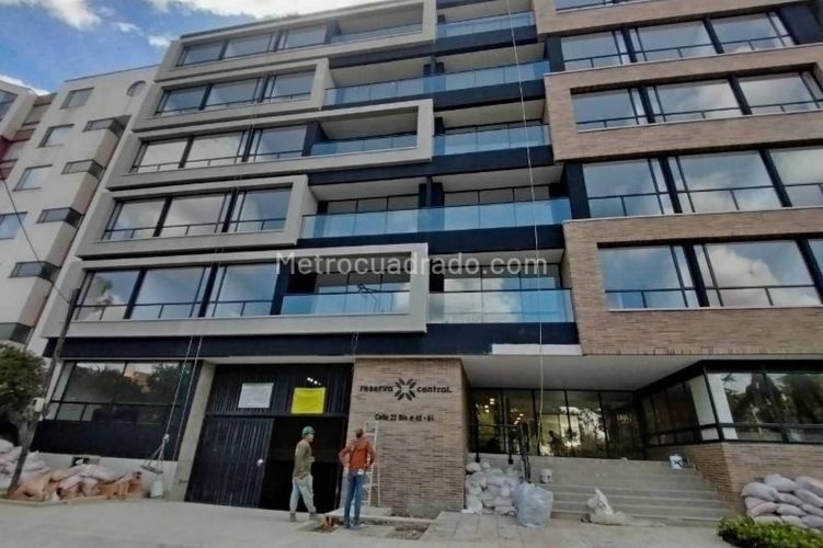 Apartamento en venta en Quinta Paredes, Bogotá · foto 4 de 17