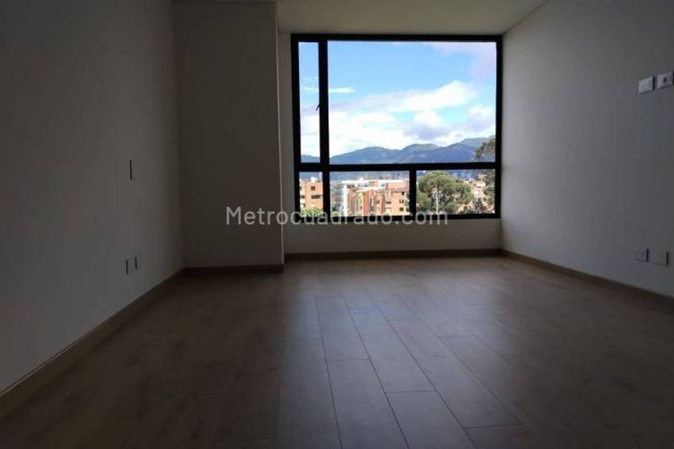 Apartamento en venta en Quinta Paredes, Bogotá · foto 8 de 17
