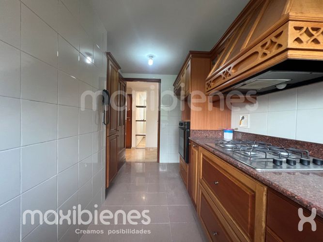 Apartamento de 2 alcobas en arriendo en Las Lomas, Medellín, 100 m² · foto 2 de 20